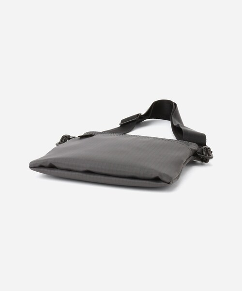 Saturdays NYC（サタデーズ ニューヨークシティ ）の「PHILMENT AT SACOCHE（ショルダーバッグ・メンズ・ブラック/グレー・F）」の14枚目の写真