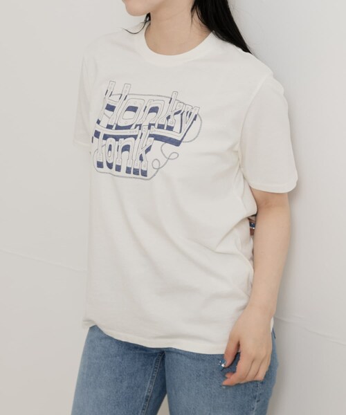THE GOODLAND MARKET（ザグッドランドマーケット）の「NUDIE JEANS　Joni T-Shirt（Tシャツ/カットソー・レディース・Offwhite・S/M/L）」の3枚目の写真