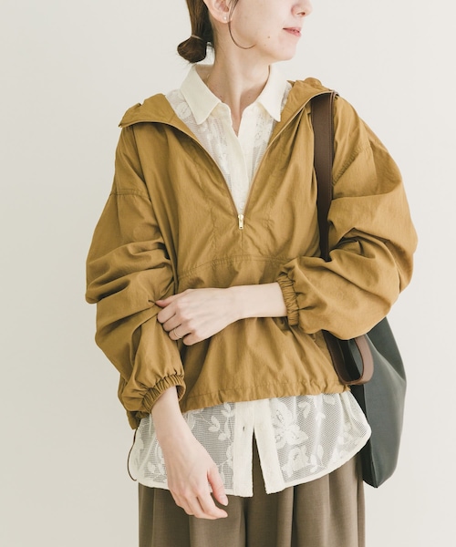 ITEMS URBANRESEARCH（アイテムズ アーバンリサーチ）の「『UVカット/撥水』アノラックフーディーブルゾン（ブルゾン・レディース・MILK/CML/BLK・Free）」の3枚目の写真