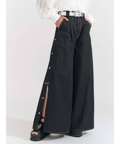 PAMEO POSE（パメオポーズ）の「【TRAPEZE】Side Slit Denim