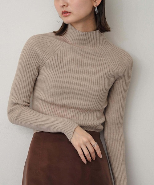 SENSE OF PLACE by URBAN RESEARCH(センスオブプレイスバイアーバンリサーチ)の「ストレッチリブハイネックセーター(ニット/セーター・レディース・RED/WHT×BLK/IVORY/BLACK/BEIGE/NAVY/ORANGE/BLUE/GREEN/PURPLE/CHARCOAL・One/COMPACT)」の5枚目の写真