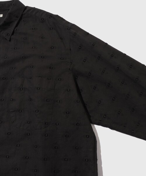 ADAM ET ROPE'(アダムエロペ)の「【HEUGN/ユーゲン】Alf SILK JQD DOT(シャツ/ブラウス・メンズ・ブラック・1/2/3/4)」の8枚目の写真
