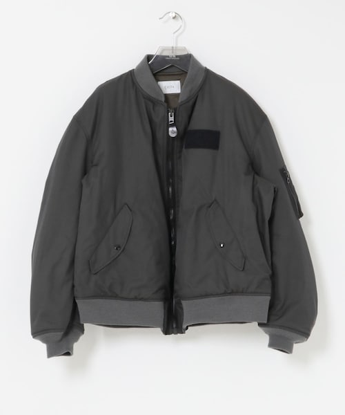 URBAN RESEARCH（アーバンリサーチ）の「CIOTA　MA-1 Flight Jacket（MA-1・メンズ・CG/Black・5/6）」の2枚目の写真