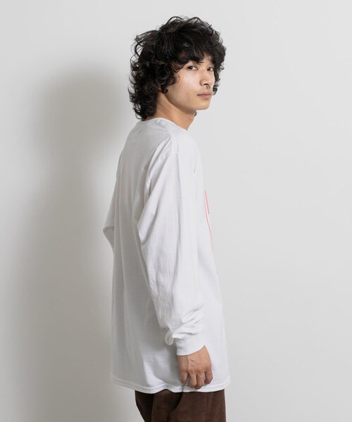 THE GOODLAND MARKET（ザグッドランドマーケット）の「TONY　Bigger Love LS Pocket Tee（Tシャツ/カットソー・メンズ・WHT/BURGUNDY・L）」の9枚目の写真