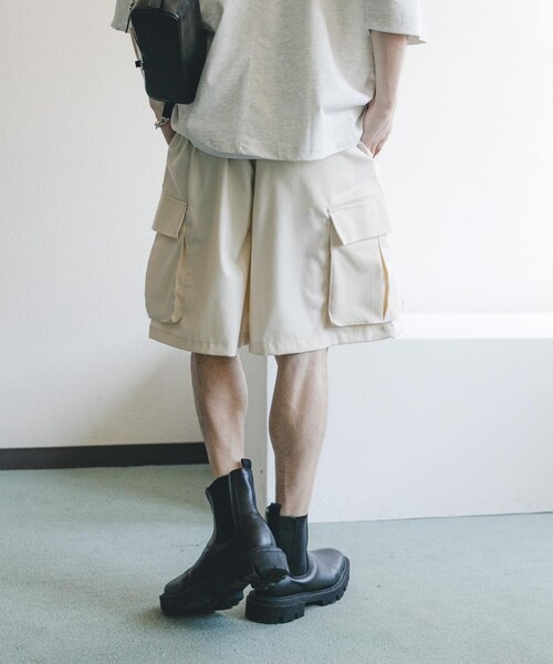 SENSE OF PLACE by URBAN RESEARCH(センスオブプレイスバイアーバンリサーチ)の「ワイドカーゴショートパンツ(その他パンツ・メンズ・IVORY/BLACK/CHARCOAL・M/L)」の8枚目の写真