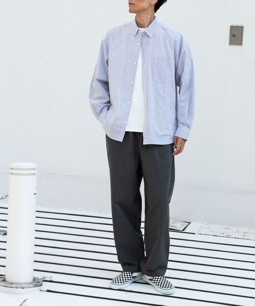 URBAN RESEARCH Sonny Label（アーバンリサーチサニーレーベル）の「ベーシックワイドイージーチノパンツ（チノパンツ・メンズ・ブラック/チャコール/ネイビー/ベージュ・S/M/L）」の16枚目の写真