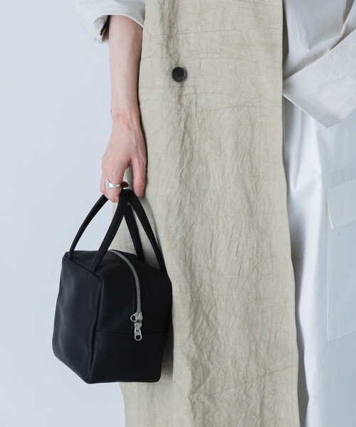 かぐれ（カグレ）の「MORMYRUS　CUBE TOTE（ハンドバッグ・レディース・BLACK・Free）」の8枚目の写真