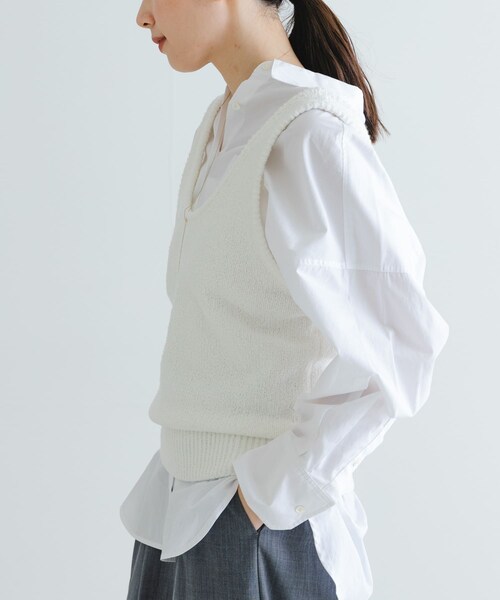 URBAN RESEARCH（アーバンリサーチ）の「ブークレ2WAYベスト（ベスト・レディース・RED/NAVY/OFF・FREE）」の10枚目の写真