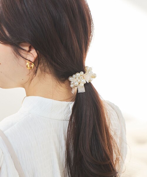 VIS（ビス）の「パールリボンヘアゴム（ヘアゴム・レディース・ブラック/キナリ系・F）」の4枚目の写真