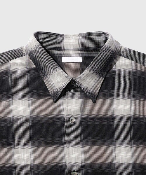 ADAM ET ROPE'（アダムエロペ）の「《別注》【KANEMASA PHIL. / カネマサ フィル】28G Ombre Check Modest Shirt（シャツ/ブラウス・メンズ・ブラック/ブルー系/イエロー・L/M）」の13枚目の写真