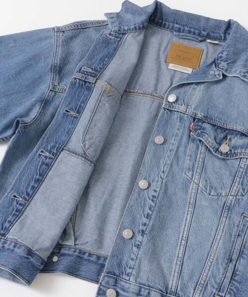 URBAN RESEARCH DOORS（アーバンリサーチドアーズ）の「Levi’s　90s TRUCKER（デニムジャケット・レディース・ライトインディゴ/ブラック・S）」の20枚目の写真