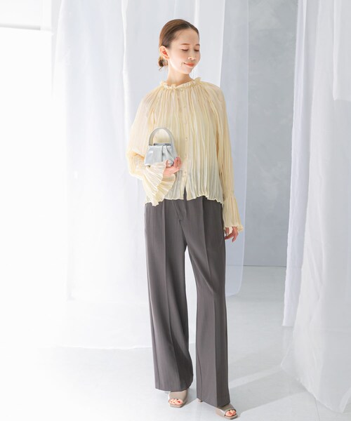 URBAN RESEARCH ROSSO（アーバンリサーチロッソ）の「2WAYプリーツブラウス（シャツ/ブラウス・レディース・OFF WHITE/BLUE/BLACK・FREE）」の5枚目の写真