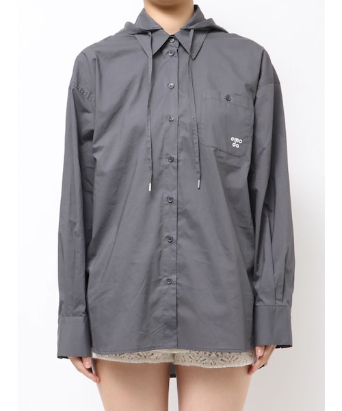 EMODA（エモダ）の「ワイドボディフーディシャツ（シャツ/ブラウス・レディース・ホワイト/グレー/ネイビー/ベージュ・F）」の2枚目の写真