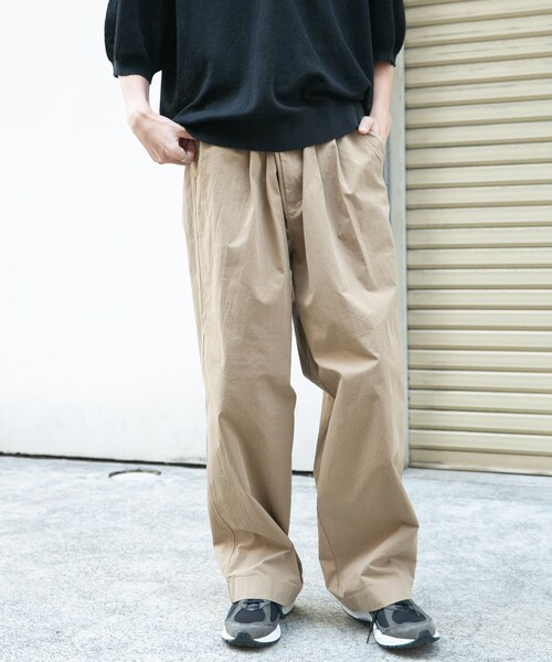 URBAN RESEARCH DOORS(アーバンリサーチドアーズ)の「FORK&SPOON クリンクルワイドパンツ(その他パンツ・メンズ・BEIGE/DARK NAVY・4/5)」の8枚目の写真