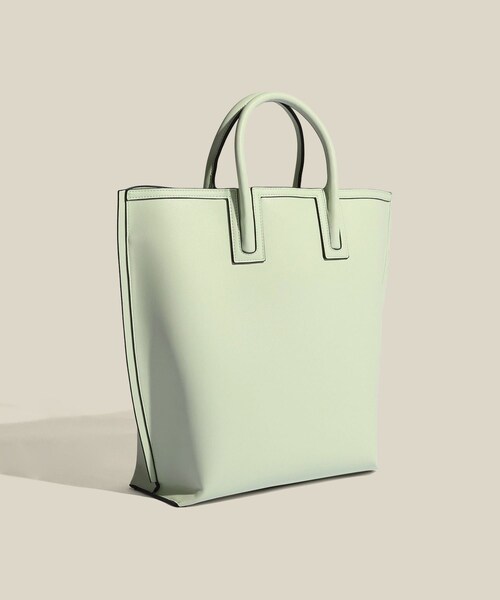 ROPE'(ロペ)の「【E'POR】【WEB限定】Ree BAG Large/A4対応・通勤・軽量・26SS(トートバッグ・レディース・ブラック/ライトグレー/ベージュ/グリーン系/ラベンダー・F)」の7枚目の写真