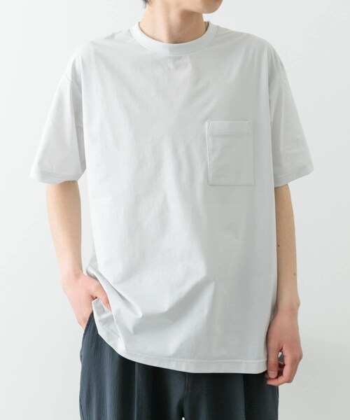 ITEMS URBANRESEARCH(アイテムズ アーバンリサーチ)の「接触冷感ハイストレッチTシャツ(シャツ/ブラウス・メンズ・CHA/WHT/NVY/BLK・M/L)」の11枚目の写真