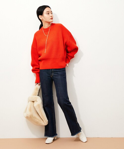 ADAM ET ROPE'（アダムエロペ）の「＜逸品シリーズ＞センタープレスフレアデニム（デニムパンツ・レディース・ブラック/ブルー・34/36/38/40）」の22枚目の写真