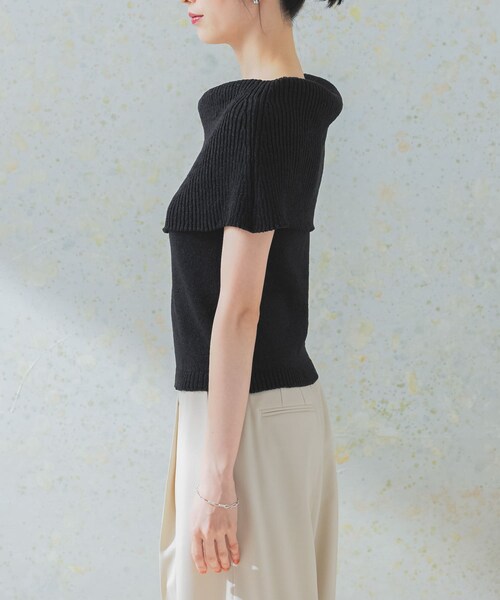 URBAN RESEARCH ROSSO（アーバンリサーチロッソ）の「ドライタッチオフショルダーニット（ニット/セーター・レディース・L/BEIGE/CAMEL/BLACK・FREE）」の9枚目の写真