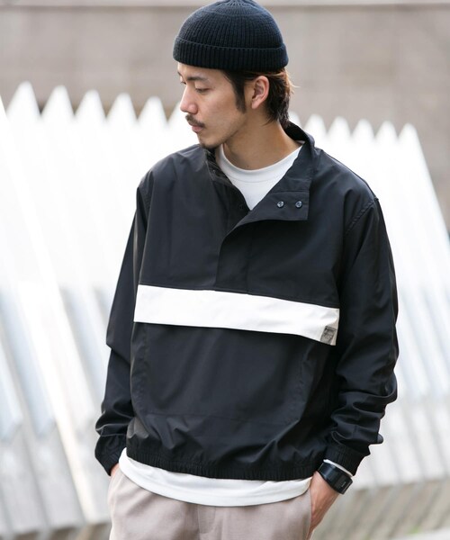 URBAN RESEARCH Sonny Label（アーバンリサーチサニーレーベル）の「MAGIC NUMBER　STRETCH TRACK BLOUSON∴（ブルゾン・メンズ・BLACK/BEIGE・M/L）」の3枚目の写真