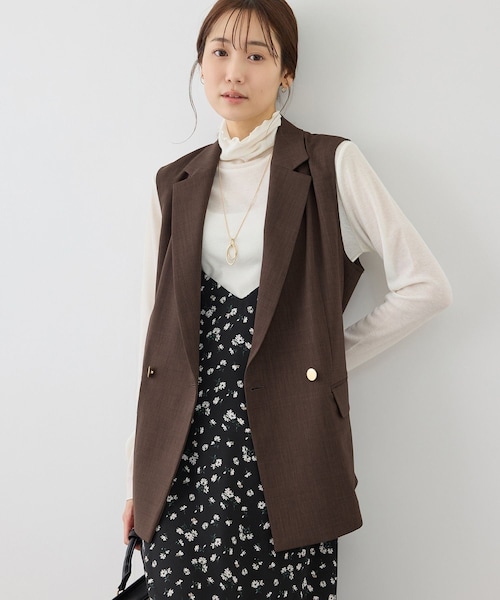 ROPE' PICNIC(ロペピクニック)の「カナパ スリーブレスジレ/セットアップ対応・UV・抗菌防臭・接触冷感(ベスト・レディース・グレー/ダークブラウン/ベージュ/ネイビー・F)」の4枚目の写真