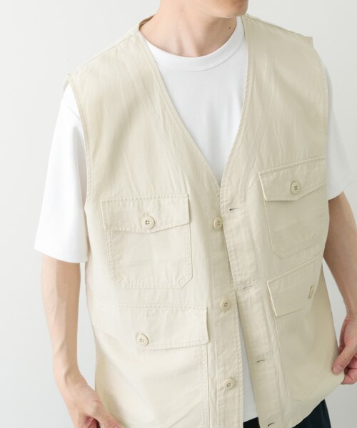 ITEMS URBANRESEARCH（アイテムズ アーバンリサーチ）の「マルチポケットVネックベスト（ベスト・メンズ・BLK/IVO/BEG・M/L）」の5枚目の写真