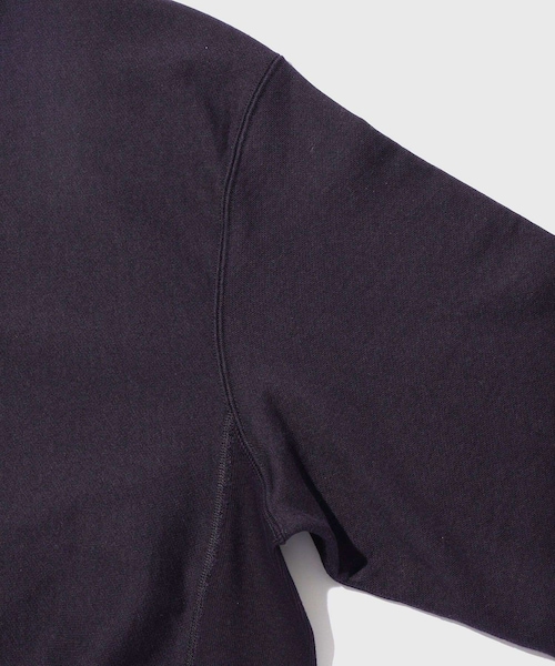 ADAM ET ROPE'（アダムエロペ）の「【blurhmsROOTSTOCK】Soft&Hard Sweat Crew-Neck P/O（スウェット・メンズ・ライトグレー/パープル・2/3）」の7枚目の写真