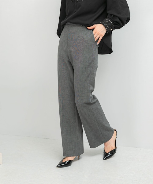 URBAN RESEARCH ROSSO（アーバンリサーチロッソ）の「防シワセミフレアパンツ（その他パンツ・レディース・GRAY/BLACK・34/36/38/40）」の17枚目の写真
