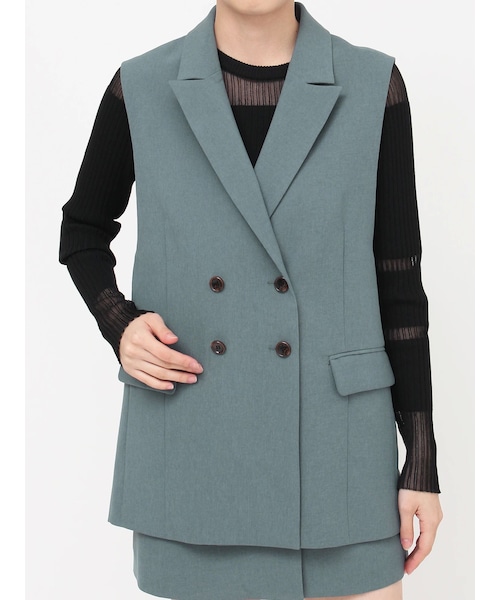 MURUA（ムルーア）の「バックベルトテーラードジレ【セットアップ着用可】（ベスト・レディース・ダークグレー/ブラック/オレンジ/ブルー/ベージュ・F）」の14枚目の写真