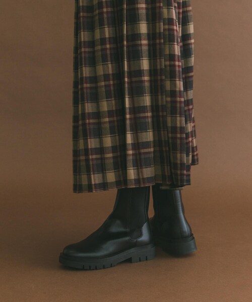 ITEMS URBANRESEARCH(アイテムズ アーバンリサーチ)の「サイドゴアブーツ(ブーツ・レディース・BLK/BRN・S/M/L)」の3枚目の写真