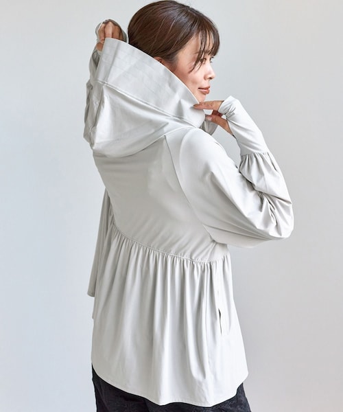 ROPE' PICNIC（ロペピクニック）の「絶対焼けたくないUVパーカー/UVカット・接触冷感（パーカー・レディース・ライトグレー/キナリ/ブルー系・F）」の6枚目の写真