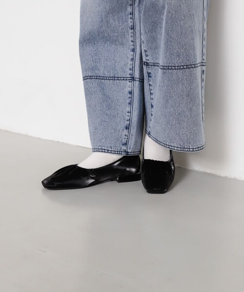 SENSE OF PLACE by URBAN RESEARCH（センスオブプレイスバイアーバンリサーチ）の「シャイニーギャザーフラットシューズ（パンプス・レディース・YELLOW/BLACK/CHARCOAL・S/M/L）」の6枚目の写真