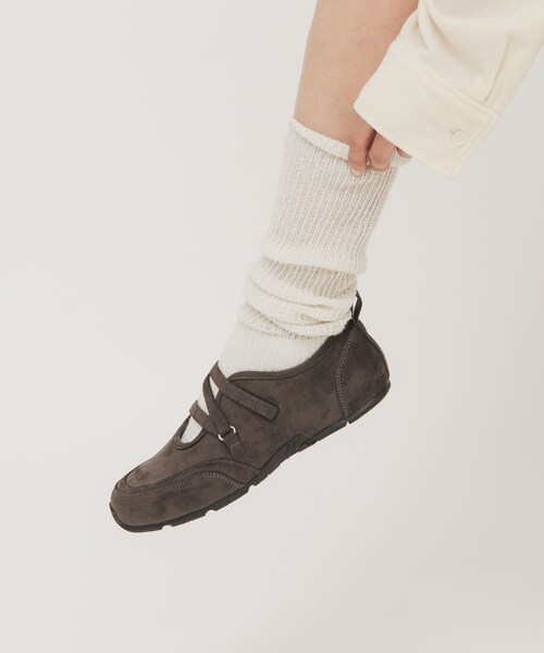KBF（ケイビーエフ）の「メリージェーンスニーカー（スニーカー・レディース・BROWN/CHARCOAL・36/37/38）」の4枚目の写真