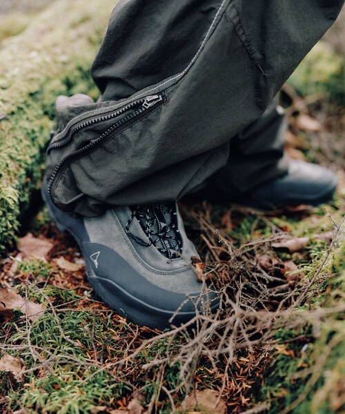 EKAL（エカル）の「and wander　ROA cingino（スニーカー・メンズ・Off White/Khaki・41/42/43）」の17枚目の写真