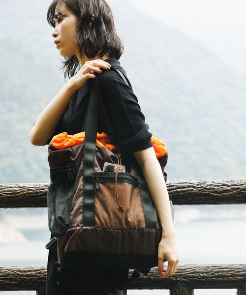 EKAL（エカル）の「『別注』Caribou Mountaineering×EKAL　L.WEIGHT PACKTOTE（トートバッグ・メンズ・BLACK/BROWN・one）」の16枚目の写真