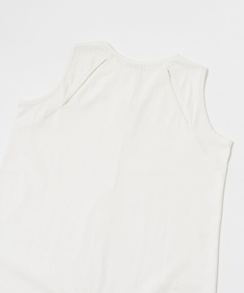 LAATO（ラート）の「slit no sleeve tee（タンクトップ・レディース・パール/クレイ・FREE）」の16枚目の写真