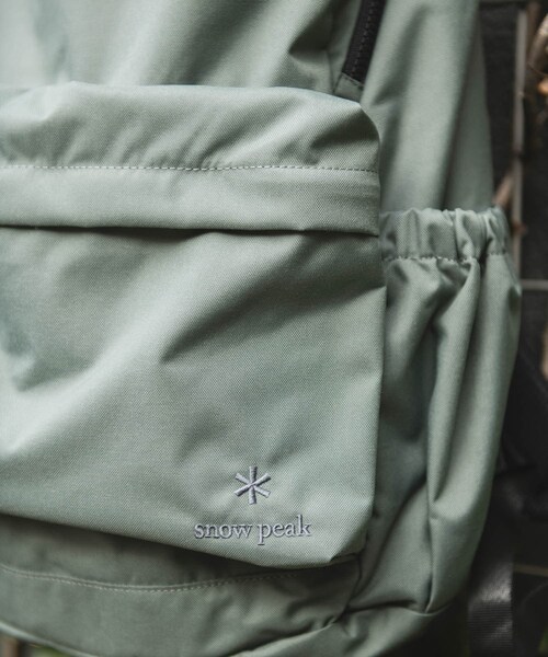 URBAN RESEARCH DOORS(アーバンリサーチドアーズ)の「『別注』Snow Peak Apparel×DOORS Everyday Use Backpack(バックパック/リュック・メンズ・Black/Olive/Grey・one)」の18枚目の写真