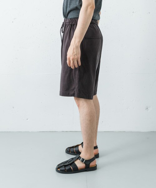 URBAN RESEARCH（アーバンリサーチ）の「『洗濯可』WASHABLE CUPRO SHORTS（その他パンツ・メンズ・BLACK/BROWN/KHAKI・M/L）」の22枚目の写真
