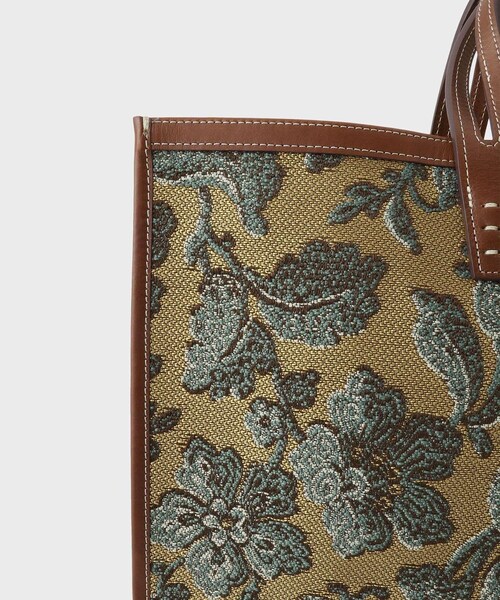 ROPE'(ロペ)の「【A VACATION(ア ヴァケーション)】TUNK BROQUE FLW|トートバック(トートバッグ・レディース・キャメル・F)」の6枚目の写真
