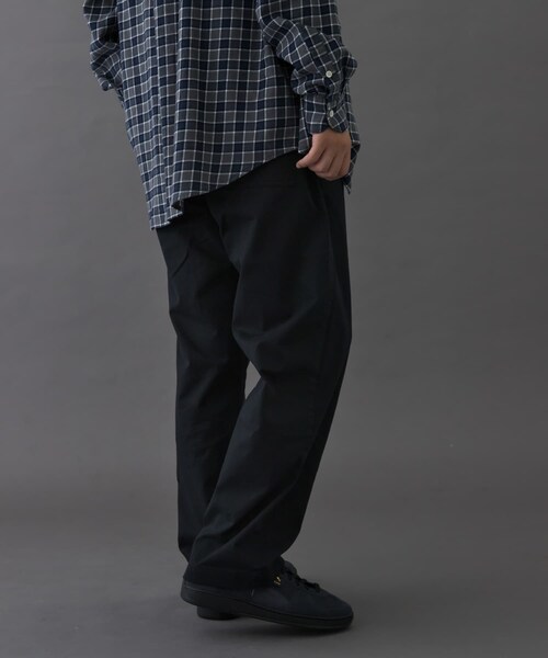 URBAN RESEARCH DOORS(アーバンリサーチドアーズ)の「FORK&SPOON イージーチノパンツ(チノパンツ・メンズ・BLACK/SAGE・4/5)」の5枚目の写真
