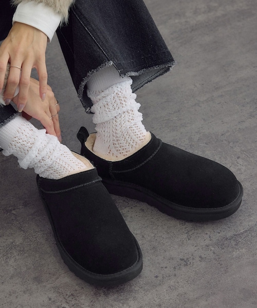 ADAM ET ROPE'（アダムエロペ）の「【UGG(アグ)】W CLASSIC MICRO / クラシックマイクロ（ブーツ・レディース・ブラック/キャメル系・22.0/23.0/24.0/25.0）」の10枚目の写真