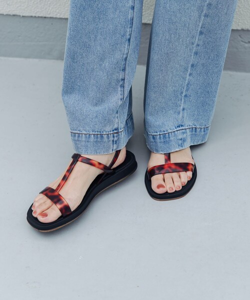 URBAN RESEARCH DOORS(アーバンリサーチドアーズ)の「Ipanema GLOW TRENDY SAND(サンダル・レディース・BLK/GLD/BRW/ORG・35/36/37)」の10枚目の写真