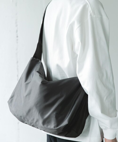 URBAN RESEARCH DOORS（アーバンリサーチドアーズ）の「『別注』YAKPAK×DOORS　SHOULDER BAG M（ショルダーバッグ・メンズ・BLACK/CHARCOAL/GRAY・-）」の14枚目の写真