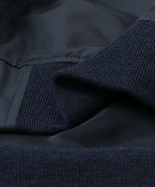 URBAN RESEARCH（アーバンリサーチ）の「CIOTA　スビンコットンナイロンツイルフライトジャケット（MA-1・レディース・ブラック/ネイビー・FREE）」の19枚目の写真