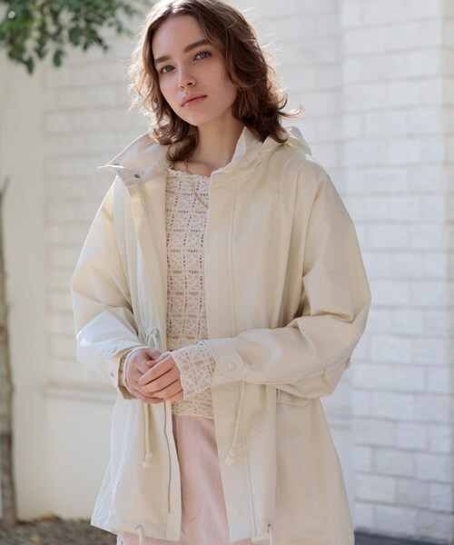 URBAN RESEARCH Sonny Label（アーバンリサーチサニーレーベル）の「ミリタリーナイロンブルゾン（モッズコート・レディース・カーキ/オフ/ブラック・FREE）」の7枚目の写真