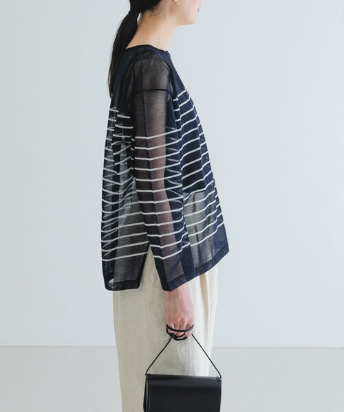 URBAN RESEARCH（アーバンリサーチ）の「ボートネックシアーニット（ニット/セーター・レディース・ORANGE/WHTxD.NAVY/NAVYxOFF・FREE）」の21枚目の写真