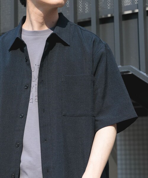ITEMS URBANRESEARCH(アイテムズ アーバンリサーチ)の「『イージーケア/速乾/UVカット』『セットアップ対応』クイックドライリネンタッチ半袖シャツ(シャツ/ブラウス・メンズ・CHA/GRN/BRN/BLK・M/L)」の20枚目の写真
