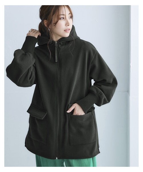 nissen（ニッセン）の「裏起毛リブ切替立衿ジップアップパーカーライトコート＜大きいサイズ有＞（ジャケット/アウター・レディース・オフベージュ/黒/インディゴブルー/モカ/ピンクベージュ/チャコールグレー/ブラウン・S/M/L/LL/3L/4L/5L/6L/8L/10L）」の2枚目の写真