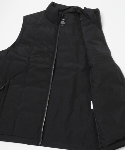 ITEMS URBANRESEARCH(アイテムズ アーバンリサーチ)の「TAION SC Track Down Vest(その他アウター・メンズ・BLK/D.CHARCOAL/KHK・M/L/XL)」の17枚目の写真