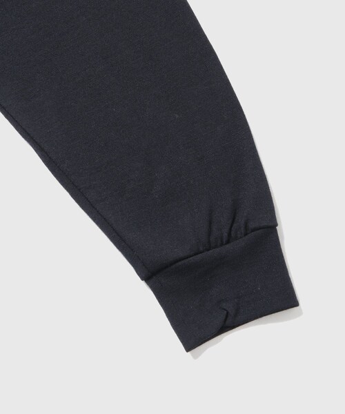 ADAM ET ROPE'(アダムエロペ)の「【NIKKE】ウール天竺 ロングスリーブ ニットT(Tシャツ/カットソー・メンズ・ブラック/ネイビー・L/M)」の18枚目の写真