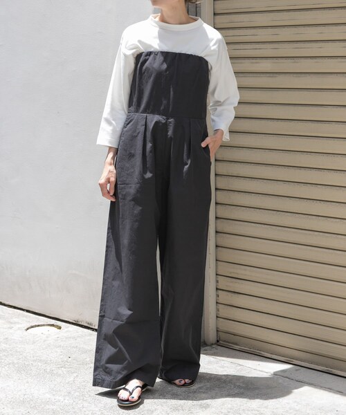URBAN RESEARCH DOORS(アーバンリサーチドアーズ)の「FORK&SPOON ベアトップオールインワン(サロペット/オーバーオール・レディース・BLACK/KHAKI・1/2)」の4枚目の写真